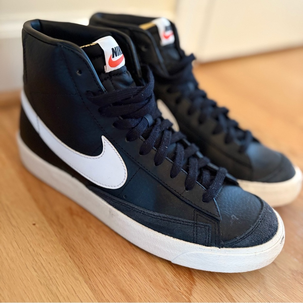 Nike Men's Black Blazers Sneakers